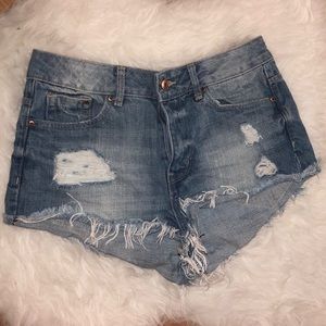 H&M High Waisted distressed Shorts size 8